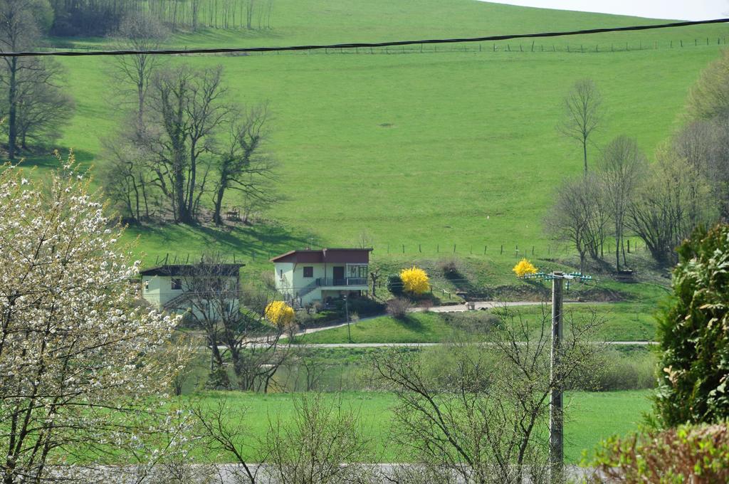 Le Relais De La Vallee Hyevre-Paroisse Exterior photo